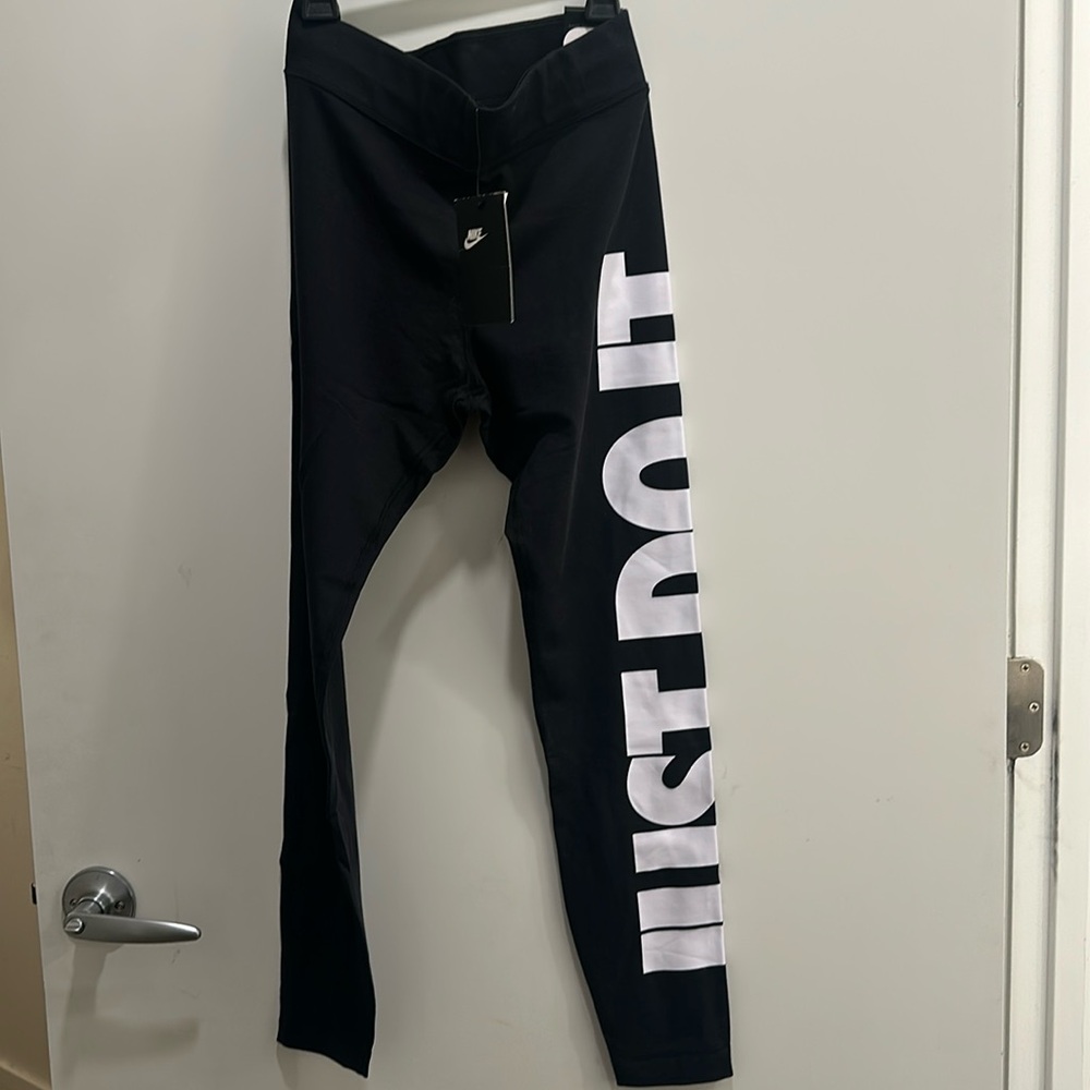 Nike leggings. Black. NEW.